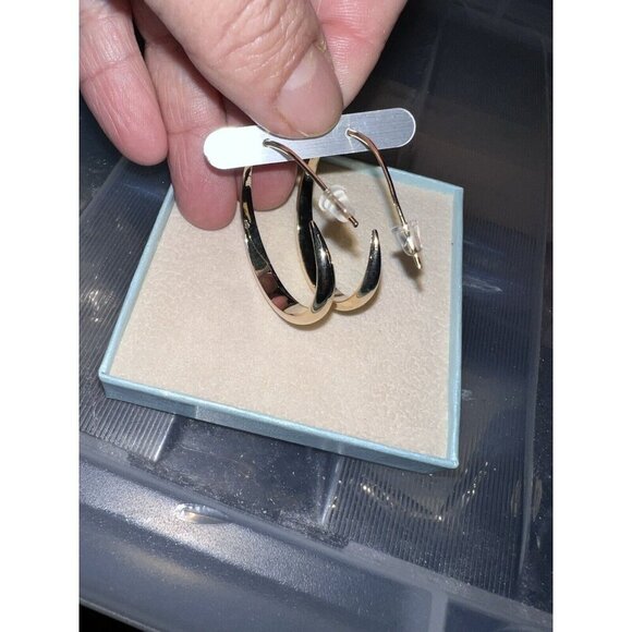 Goldtone Spiral Hoop Earrings 1.25" - Picture 4 of 4